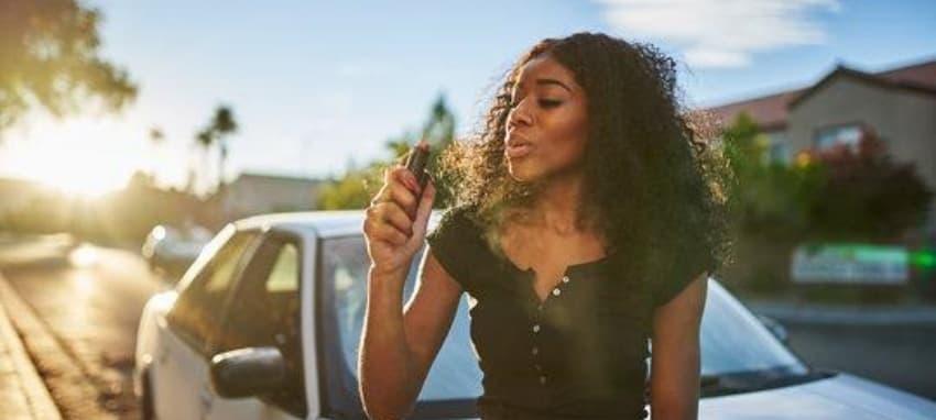 IBvape E-cigarete user tips and easy DIY fixes for how to remove cigarette smell from electronics without damaging devices