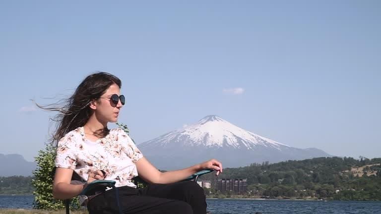 Discover IBVape Shop what does e cigarette look like and how to choose the perfect vape model