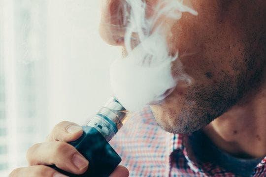 IBvape E-Cigarete hands-on review and expert tips for smoking e cigarettes indoors without lingering odors